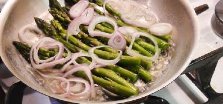 Sauteed Asparagus with Shallot Recipe
